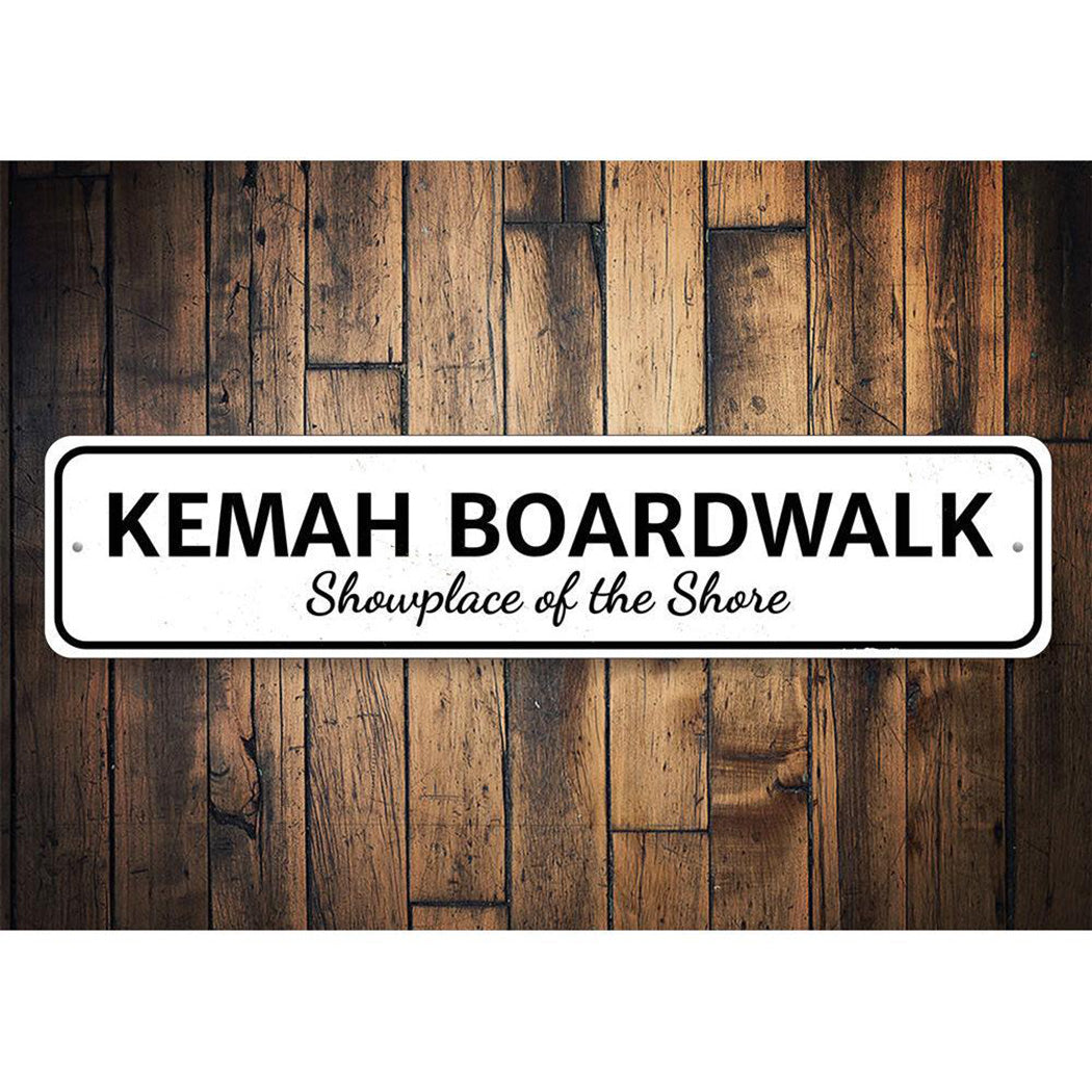 Boardwalk Showplace Sign