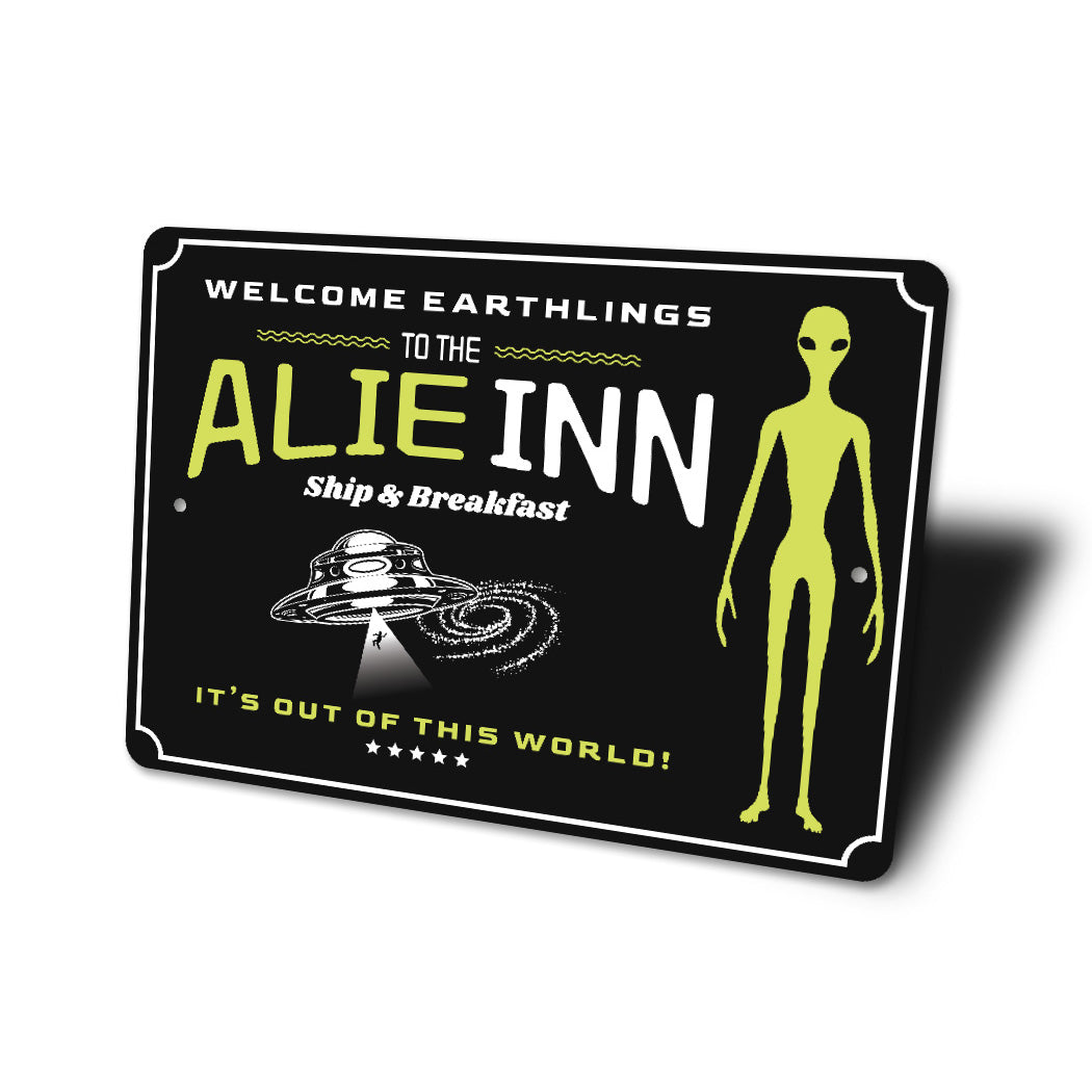 Welcome Earthlings Alie Inn Spaceship Decor Metal Sign