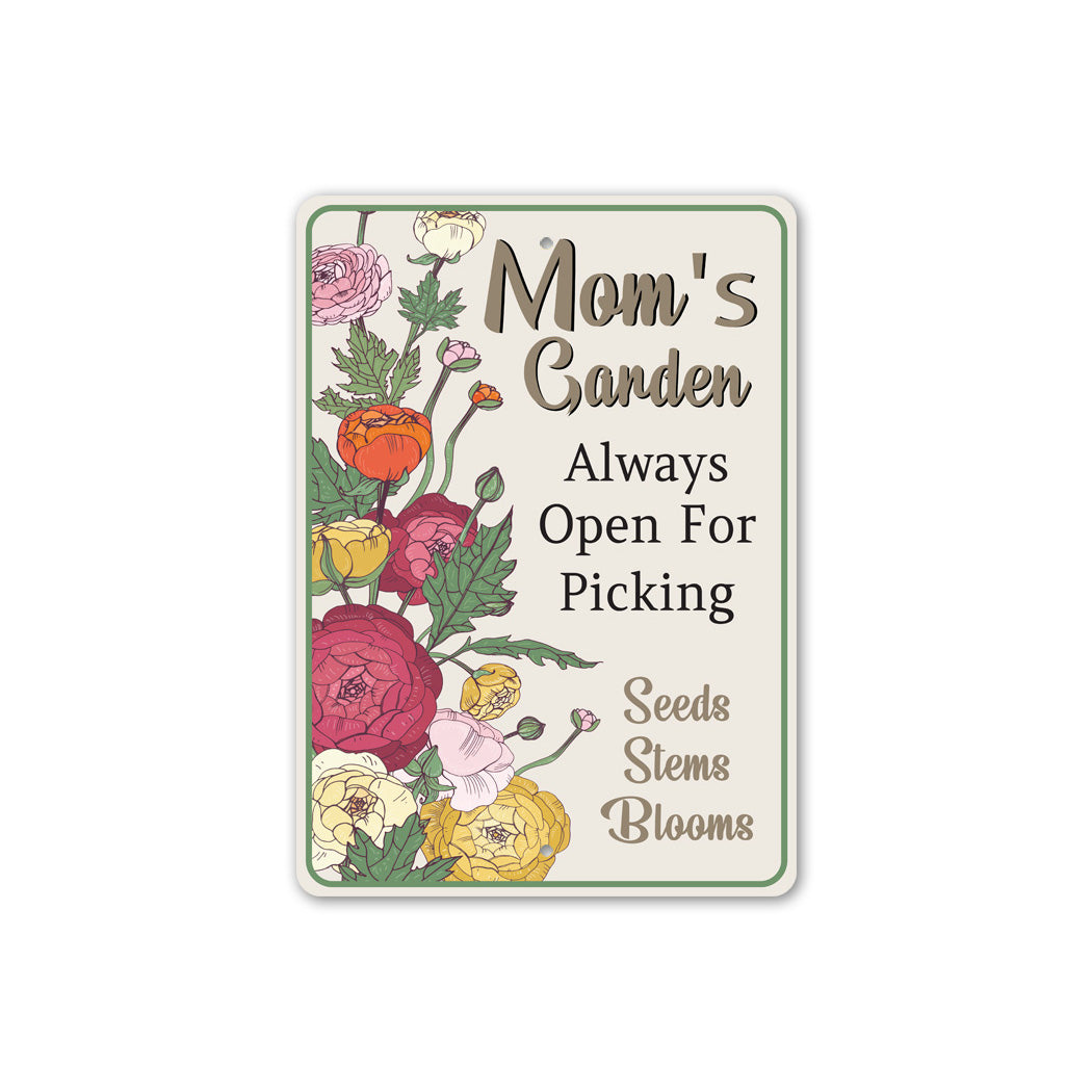 Moms Garden Open Sign