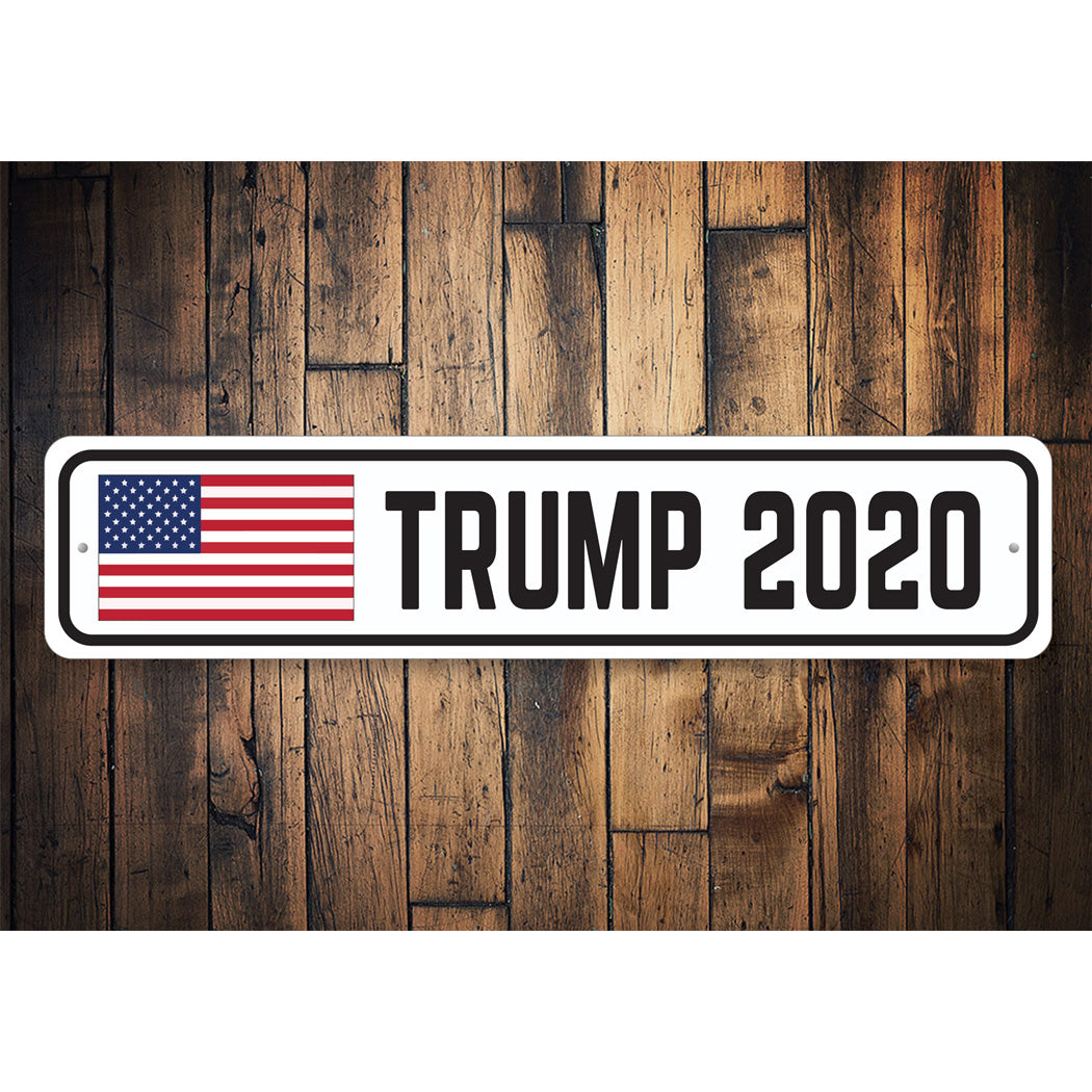 Trump 2020 USA Flag Sign