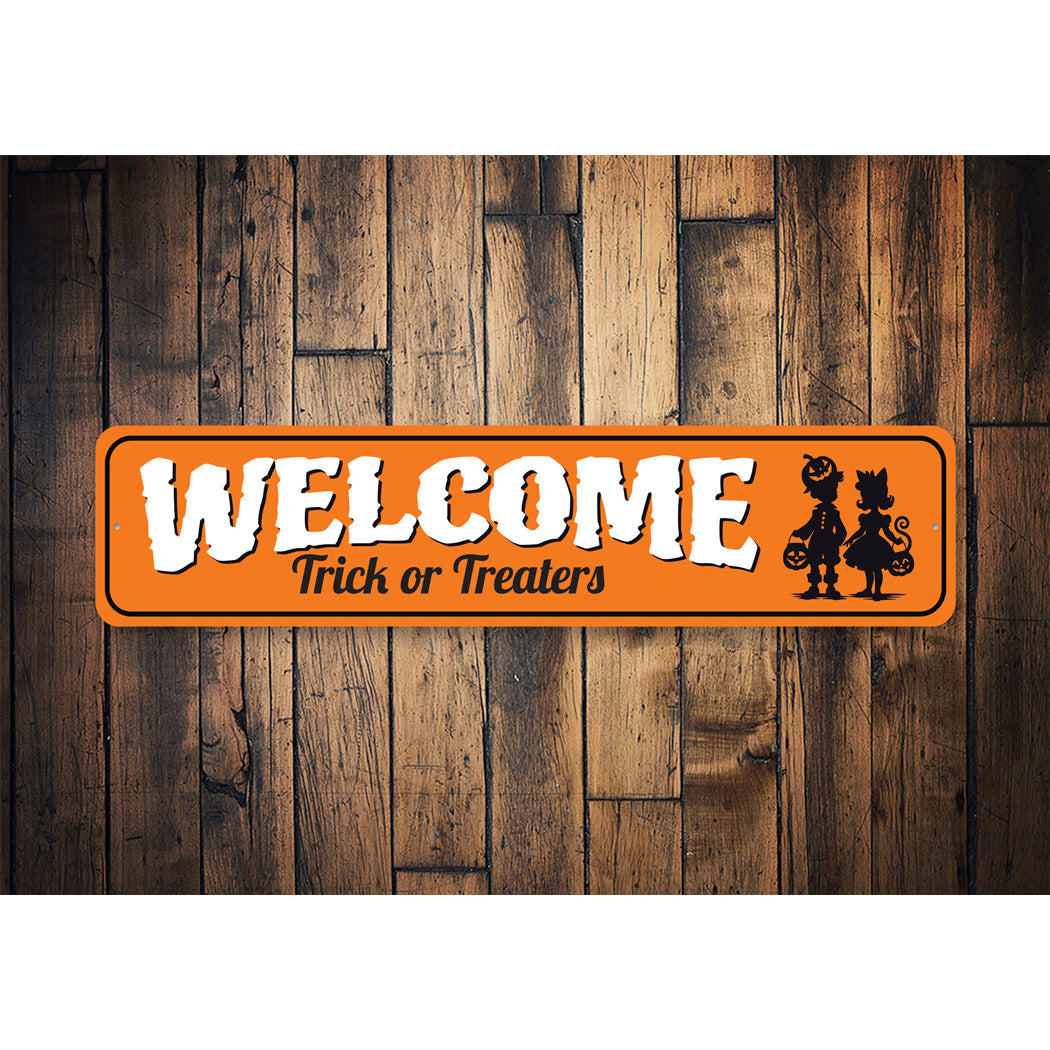 Welcome Trick Or Treaters Halloween Sign