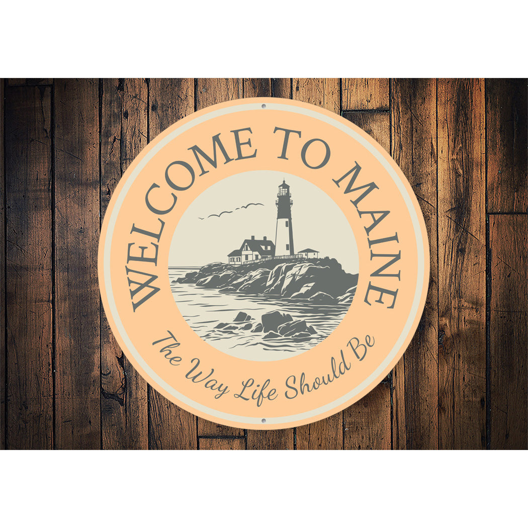 Welcome to Maine Lighthouse Round Sign