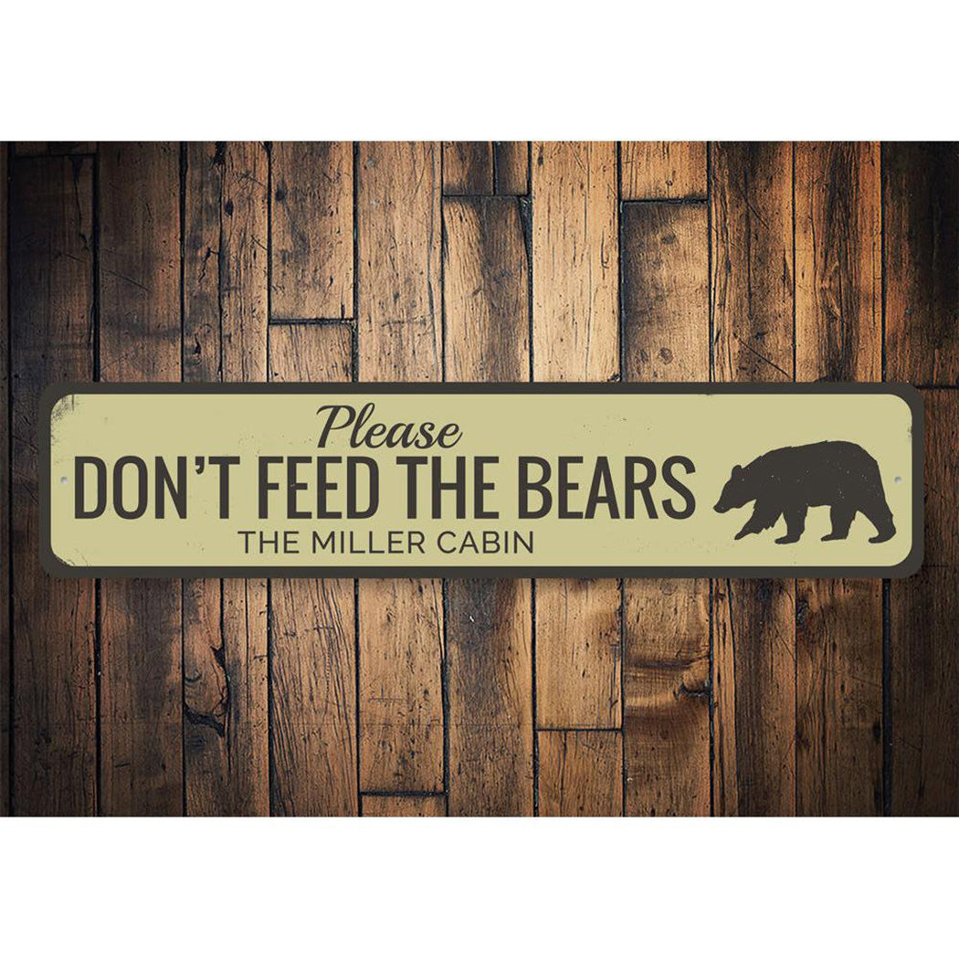 Dont Feed Bears Sign