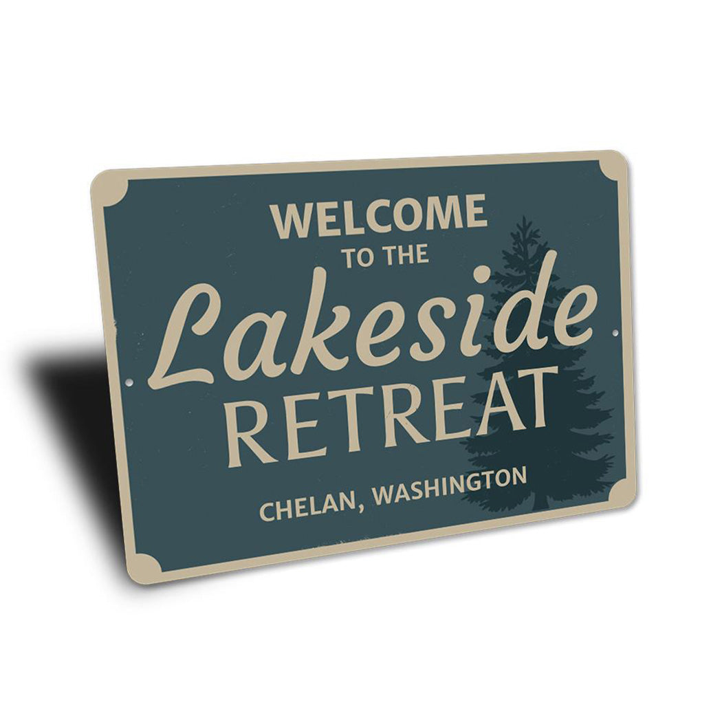 Welcome Lakeside Retreat Sign