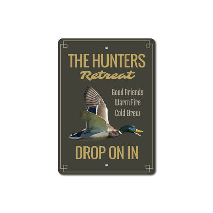 The Hunters Retreat Sign