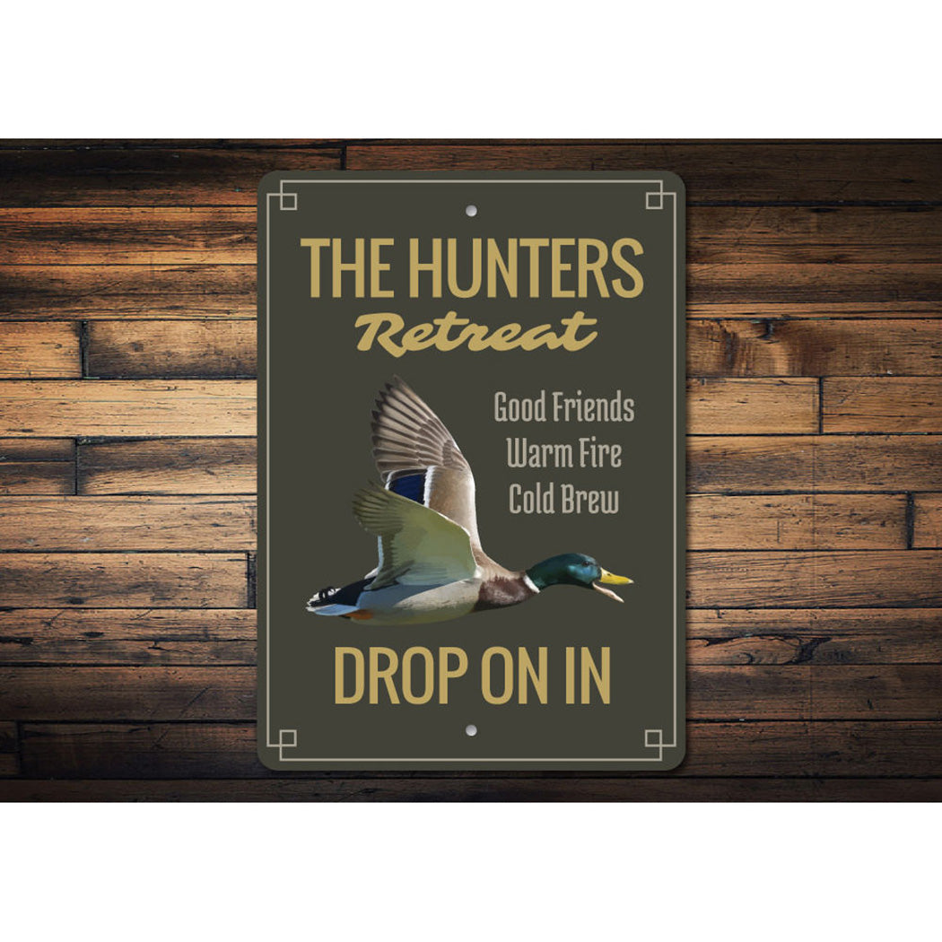 The Hunters Retreat Sign