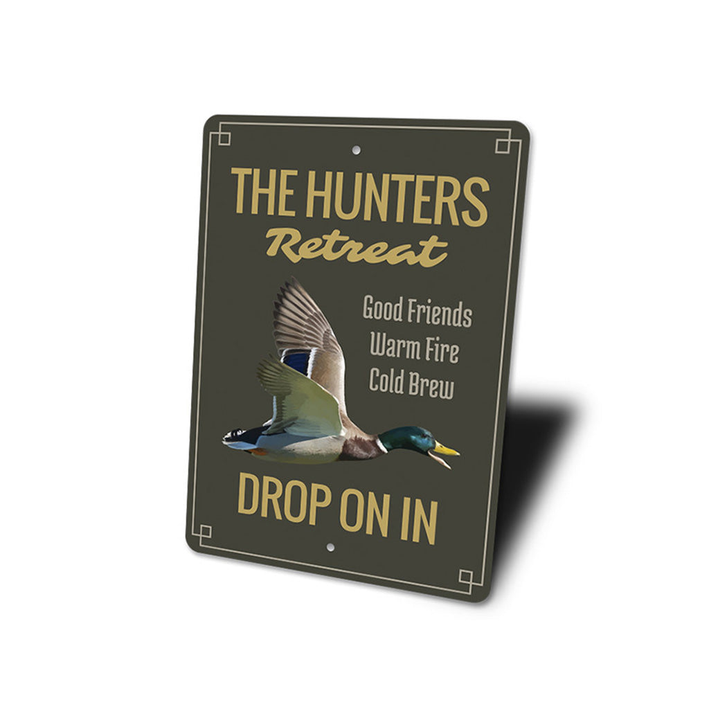 The Hunters Retreat Sign