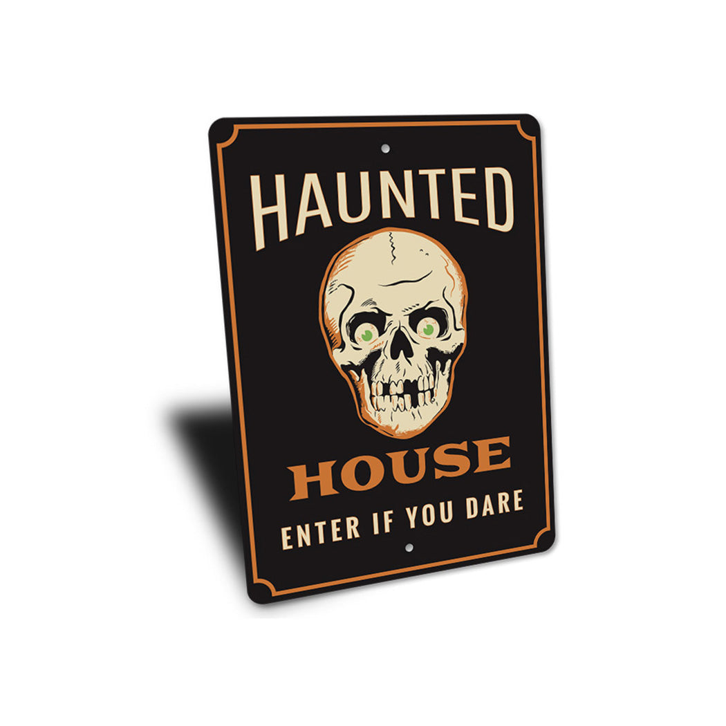 Haunted House Skull Sign