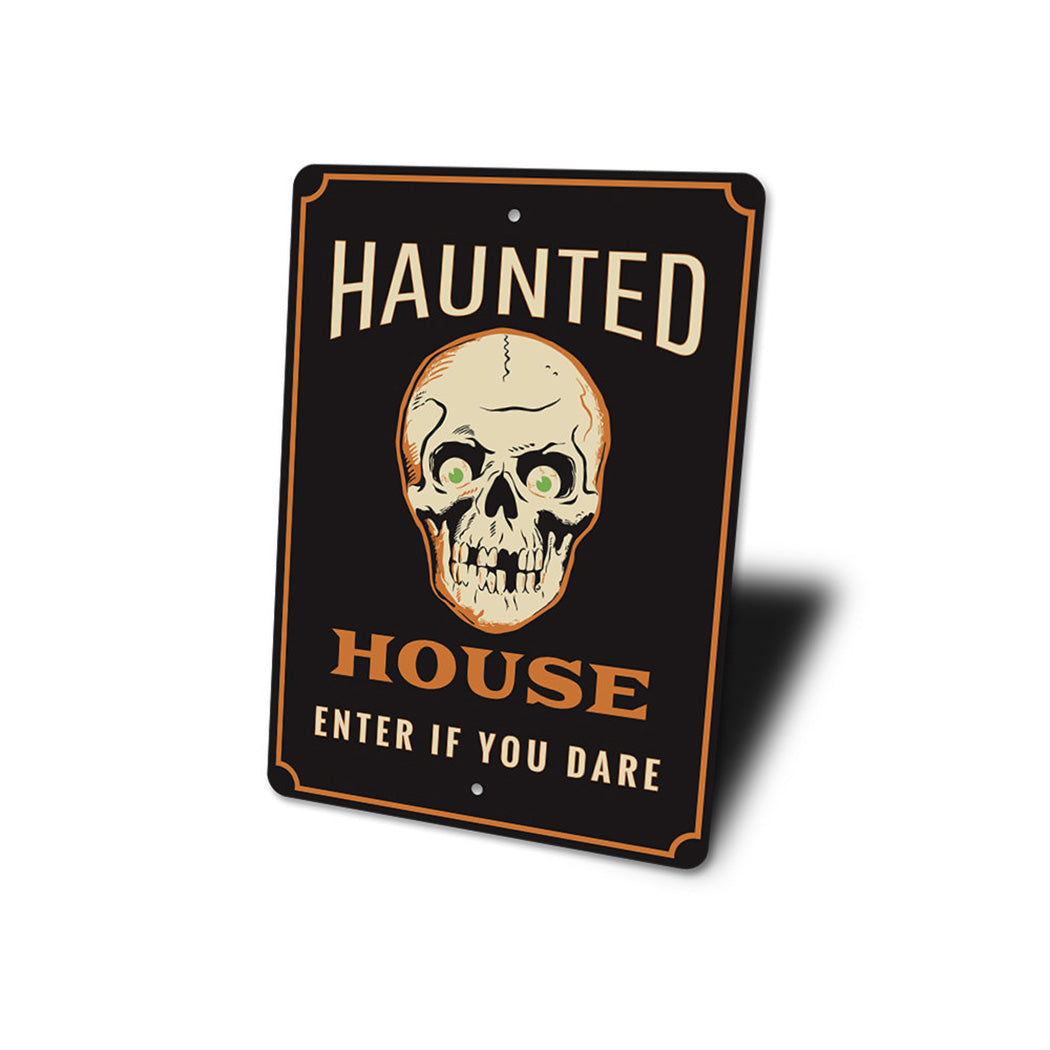Haunted House Skull Sign
