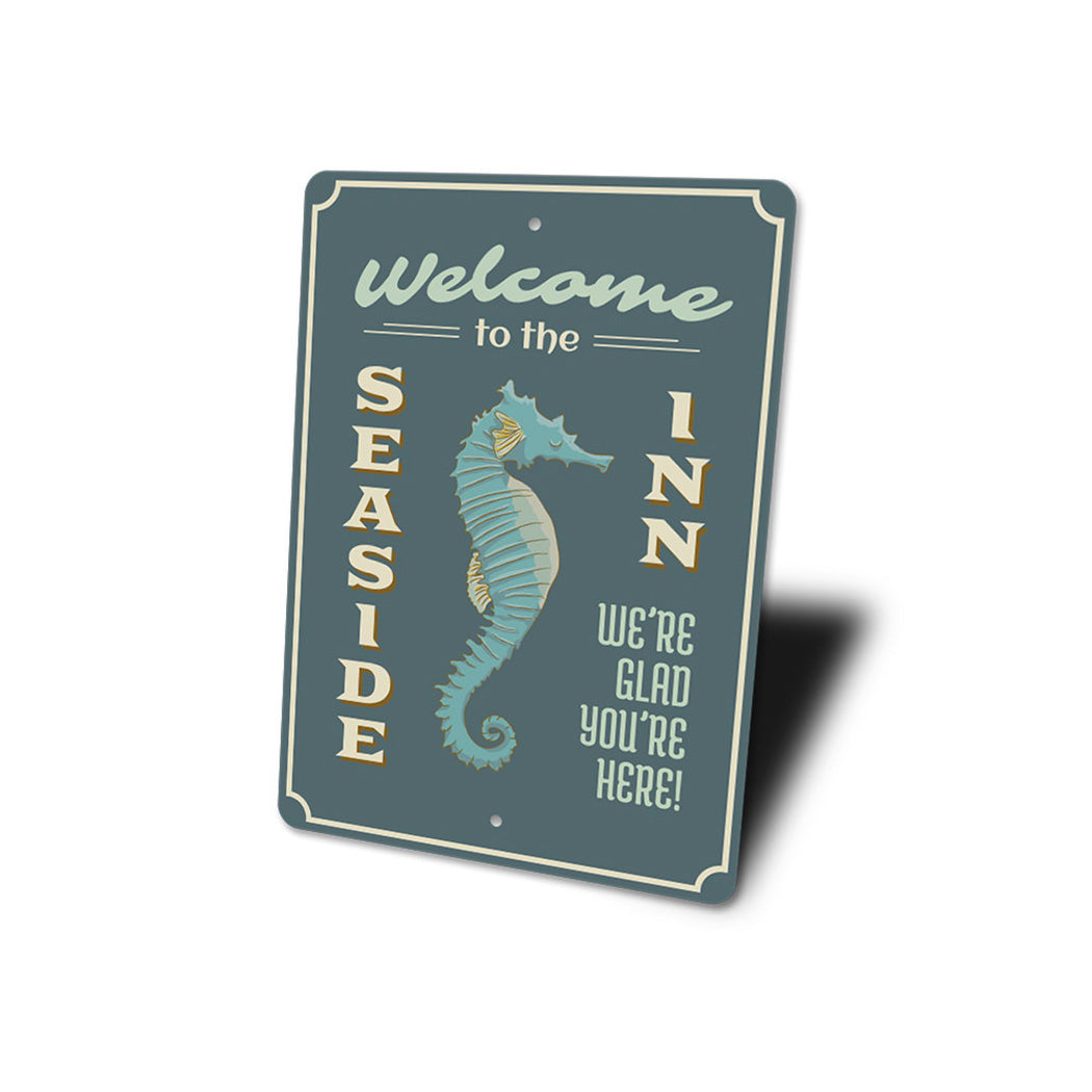 Seaside Inn Welcome Sign