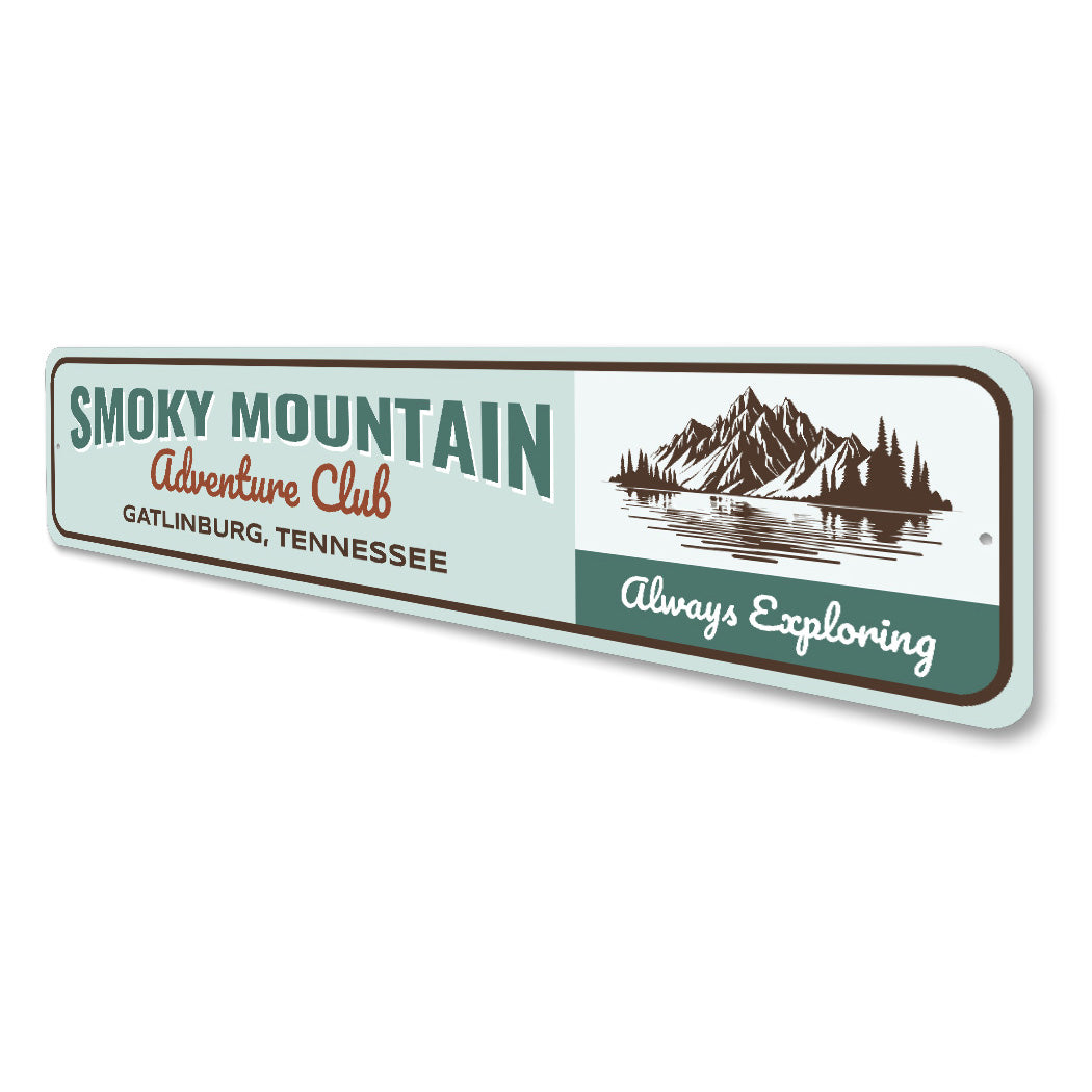 Smoky Mountain Adventure Club Gatlinburg Sign